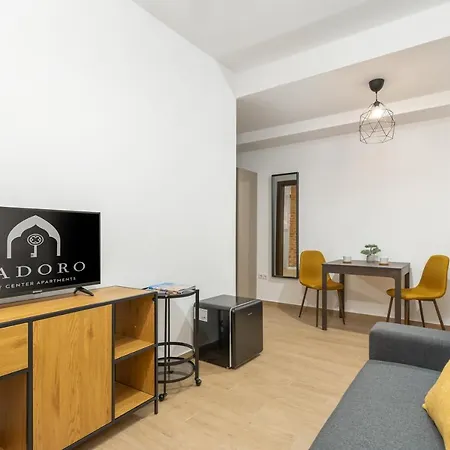 Cadoro City Center Apartments Oradea Exterior foto